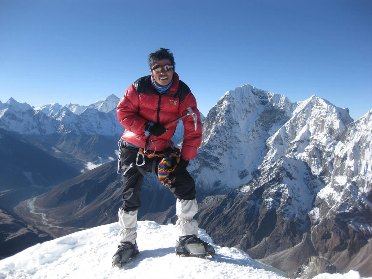 Lobuche Peak