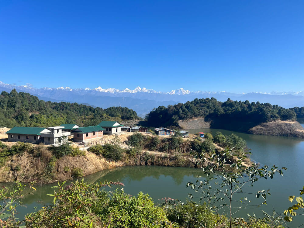 Hike Dhap at Winter