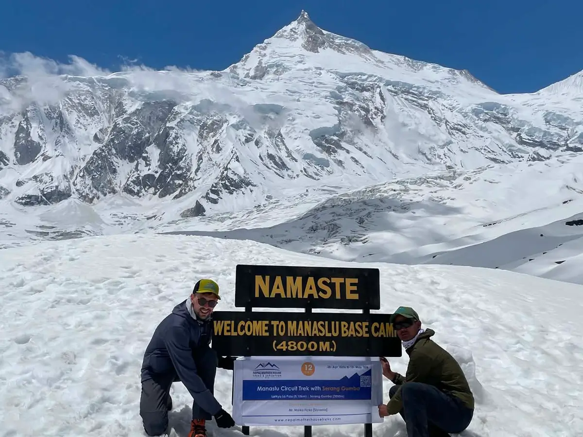 Manaslu Base camp 4800m