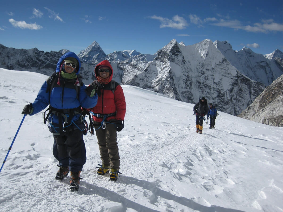 Acending To Sland Eak Top