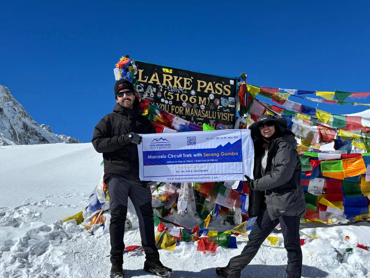 Larke Pass Top Manaslu Circuit Trekwith Serang Gumba