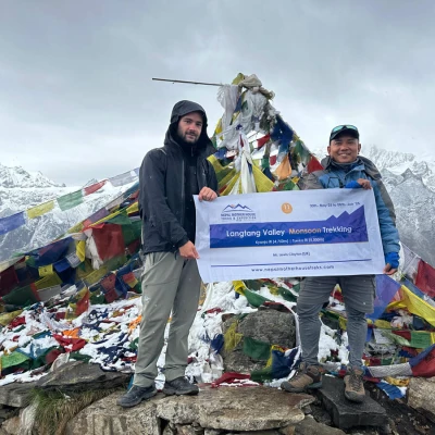Abut At Langtang Kyanjin Ri
